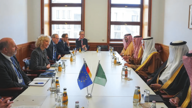 صورة وزير الطاقة يشارك في اجتماع طاولة مستديرة حول الهيدروجين بألمانيا