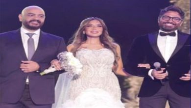 صورة “حسبي الله فيكي”.. بسمة بوسيل تهاجم منسقة أعمال تامر حسني في حفل زفافها