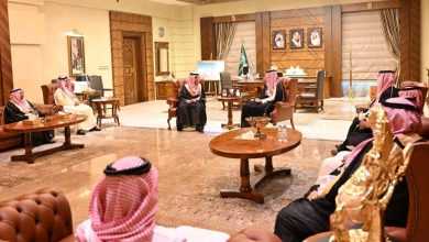 صورة محافظ جدة يستعرض المشاريع التنموية مع وزير الشؤون البلدية والقروية والإسكان  أخبار السعودية