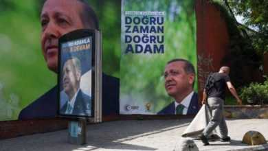 صورة الأتراك يستعدون للعودة غدا إلى الصناديق لانتخاب الرئيس
