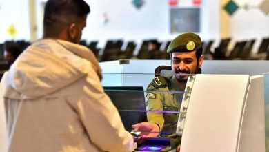 صورة جوازات مطار الملك عبدالعزيز تواصل جهود إنهاء إجراءات ضيوف الرحمن المغادرين إلى السودان