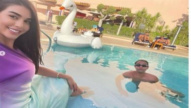 صورة ياسمين صبري ومحمد عادل إمام داخل”حمام سباحة” في كواليس”أبو نسب” – صور