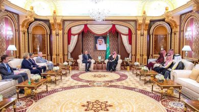 صورة ولي العهد يبحث مع وزير الخارجية الأمريكي التطورات الإقليمية والدولية  أخبار السعودية