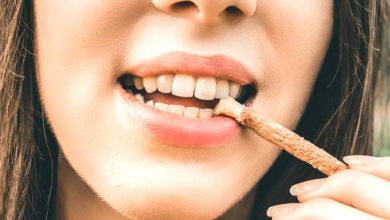 صورة فوائد المسواك للحفاظ على الفم: