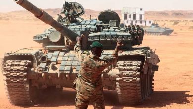 صورة قائد بالجيش السوداني يحذر كينيا من إرسال قوات حفظ سلام