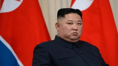 صورة على هامش الاحتفال بالذكرى الـ70 لـ«يوم النصر».. زعيم كوريا الشمالية يلتقي وزير الدفاع الروسي