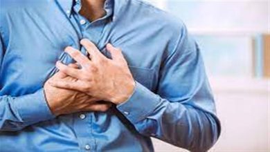 صورة أعراض تحذيرية من الجسم تشير إلى نوبة قلبية