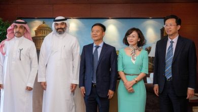 صورة السواحة يلتقي رئيس مجلس إدارة شركة تووس القابضة الصينية  أخبار السعودية