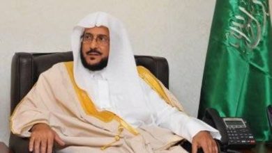 صورة وزير «الإسلامية» يتكفل بإجراء عمل جراحي لمفتي دافينا في السعودية  أخبار السعودية