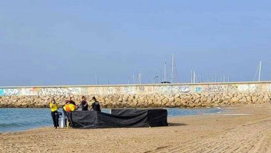 صورة العثور على جثة رضيعة لفظتها الأمواج على شاطئ إسباني بعد غرقها بـ 3 أشهر  أخبار السعودية