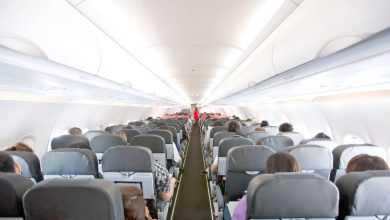 صورة إغماءة جماعية لمسافرين على متن طائرة !  أخبار السعودية