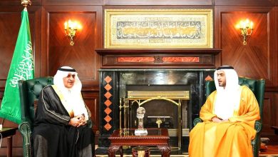 صورة أمير تبوك يستقبل سفير الإمارات والأهالي في اللقاء الأسبوعي  أخبار السعودية
