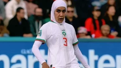 صورة نهيلة بنزينة… أول لاعبة مغربية محجبة تشارك في مونديال عالمي (بروفايل)