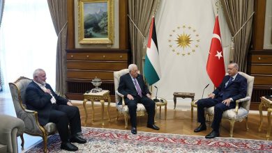 صورة مصادر تكشف كواليس لقاء الرئيس عباس وهنية في أنقرة