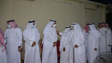 صورة مشعل بن ماجد يواسي أسرة نصيف في فقيدتهم  أخبار السعودية