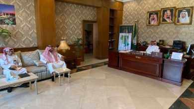صورة محافظ بيشة يطّلع على خطة وفد الهيئة العامة للولاية على أموال القاصرين  أخبار السعودية