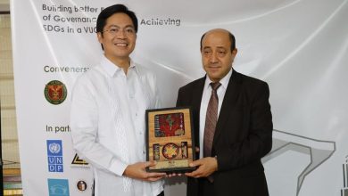 صورة رئيس ديوان الموظفين العام يبحث مع وزير فلبيني تعزيز التعاون