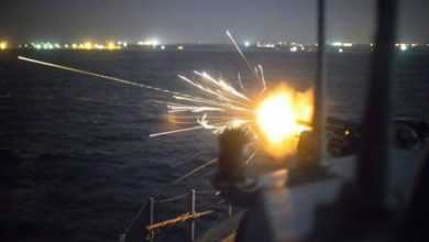 صورة زوارق الاحتلال تستهدف مراكب الصيادين في بحر غزة