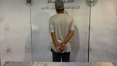 صورة القبض على شخص لترويجه مادة الإمفيتامين المخدر بمحافظة جدة