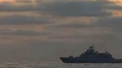 صورة روسيا تعلن تدمير زورق أوكراني مسيّر هاجم سفن أسطول البحر الأسود