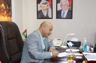 صورة أبو هولي يثمن دعوة قمة “بريكس” لدعم “الأونروا”