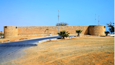 صورة اليوم الوطني.. قلعة الملك عبدالعزيز بضباء شاهدة على عز الوطن وشموخه