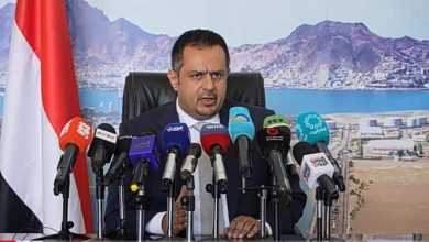 صورة رئيس الوزراء اليمني لـ«عكاظ»: الحكومة ماضية في تصحيح كافة الاختلالات في ملفَي البعثات الدبلوماسية والمنح الدراسية  أخبار السعودية