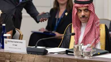 صورة فيصل بن فرحان يعقد اجتماعاً مع وزيرَي الخارجية الإماراتي والأمريكي  أخبار السعودية