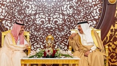 صورة ملك البحرين يبحث مع وزير الخارجية المستجدات الراهنة على الساحتين الإقليمية والعربية