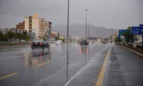 صورة أمطار متوسطة على العاصمة المقدسة ومحافظة الجموم