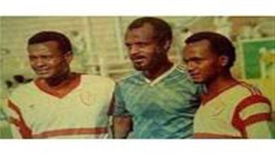 صورة “بيعاملني كعدو”.. حكايات الأشقاء في ملاعب كرة القدم المصرية