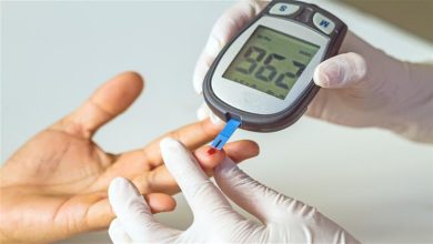 صورة قياس السكر بالأجهزة الذكية قد يسبب مضاعفات خطيرة للمرضى
