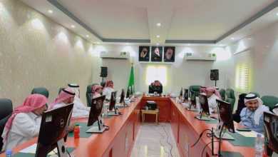 صورة المجلس المحلي في الحرث يناقش تعثر «المياه» ومخاطر «البرسوبس»  أخبار السعودية