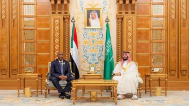 صورة ولي العهد يبحث مع البرهان أوجه التعاون بين المملكة والسودان  أخبار السعودية