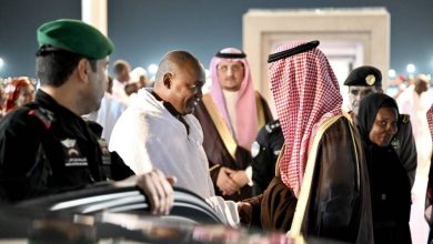 صورة رئيس جمهورية جامبيا يصل إلى جدة  أخبار السعودية