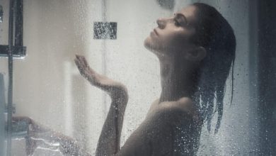 صورة تعرف على عادات الاستحمام الشائعة التي تدمر بشرتك