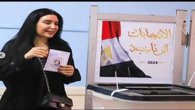صورة عبير صبري تدلي بصوتها في الانتخابات الرئاسية (صور)