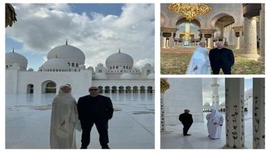 صورة جيسون ستاثام مع صديقته بالحجاب في مسجد الشيخ زايد الكبير بأبو ظبي