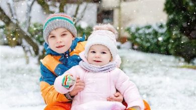 صورة كيف تحافظ على دفء طفلك في الشتاء؟