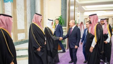 صورة ولي العهد: بوتين ضيفٌ خاصٌ وعزيز جداً.. علاقة السعودية وروسيا قوية  أخبار السعودية