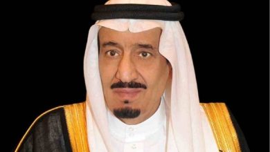 صورة فيصل بن سلمان مستشاراً خاصاً للملك.. وسلمان بن سلطان أميراً للمدينة  أخبار السعودية