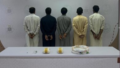 صورة القبض على 5 مقيمين لترويجهم الحشيش والشبو بجدة