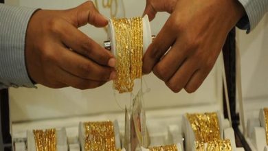 صورة سعر الذهب اليوم الخميس في مصر يهبط بعد تثبيت المركزي المصري الفائدة
