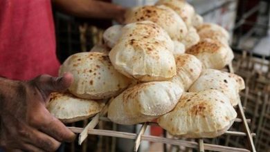 صورة احذر تسخين الخبز على البوتاجاز بهذه الطريقة الشائعة – يسبب السرطان