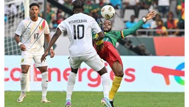 صورة استمرار المفاجآت.. بـ10 لاعبين غينيا تتعادل مع الكاميرون في كأس الافريقية