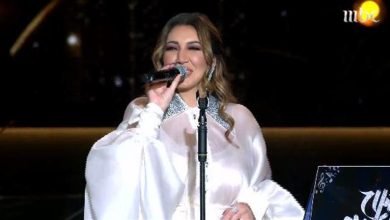 صورة بالفيديو| أسماء لمنور تغني 3 أغاني لـ ذكرى في ليلة صلاح الشرنوبي