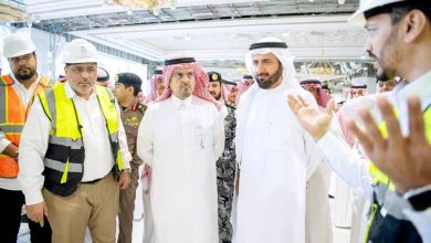 صورة نائب أمير مكة يستهل مهماته بتفقد التوسعة السعودية الثالثة بالحرم المكي  أخبار السعودية