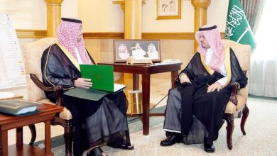 صورة نائب أمير مكة يطلع على إنجاز المشاريع في الطائف وجدة  أخبار السعودية