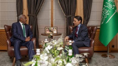 صورة وزير الخارجية يبحث مع نظيره الإثيوبي العلاقات الثنائية والمستجدات  أخبار السعودية