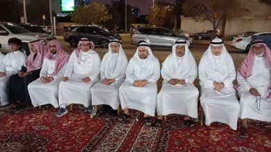 صورة أسرة البيتي يستقبلون المعزين في فقيدهم  أخبار السعودية